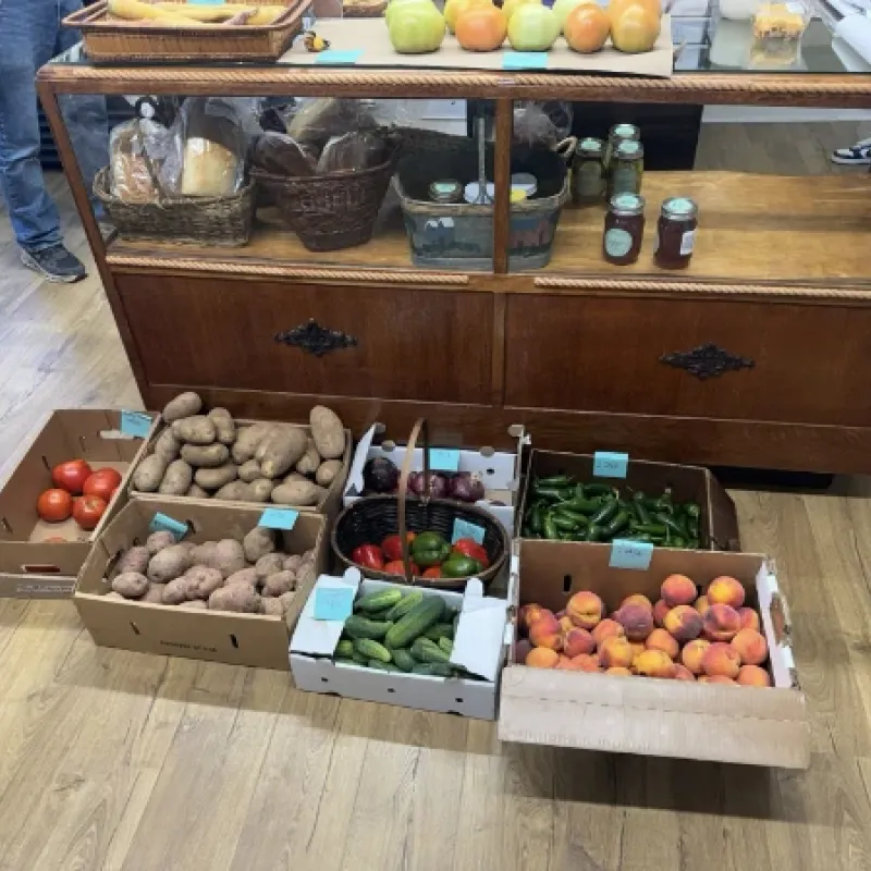 More than beef, veggies are also available.